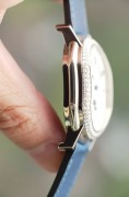 23年全套附件 DANIEL ROTH 丹尼尔·罗斯 368.X.60系列 表径38X41相当圆形40mm 手动机械表 18K白金 原镶钻石 月相功能 动能显示 原价50万左右  原始品99新 现在好价出