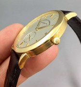 朗格萨克森215.021，37MM表径，18金表壳表扣，手动机械机芯