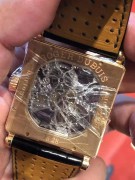 罗杰杜彼  镂空雕花陀飞轮  18K玫瑰金    方形40X40表径  45上手效果  