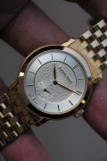 ¥95000 库存品全套附件 爱彼Jules Audemars系列77250.OR.ZZ.1270OR.01 手动机械表 33mm表径 透底  腕周170  公价275000  现在好价出