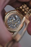 ¥95000 库存品全套附件 爱彼Jules Audemars系列77250.OR.ZZ.1270OR.01 手动机械表 33mm表径 透底  腕周170  公价275000  现在好价出