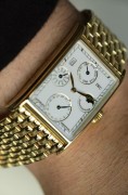 万国 18K黄金 自动机械表 万年历功能 表径40X22mm 腕周20厘米左右 可拆卸表节 表链也能从表耳拆卸 整表120克左右 收来是原始品 刚做完机芯外观保养