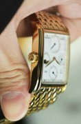 万国 18K黄金 自动机械表 万年历功能 表径40X22mm 腕周20厘米左右 可拆卸表节 表链也能从表耳拆卸 整表120克左右 收来是原始品 刚做完机芯外观保养
