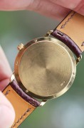 AP 爱彼 AUDEMARS PIGUET 经典系列14894OR 18K玫瑰金 银白色盘 手动机械腕表 罗马刻度 表径35mm 酒红色表带 原始成色好 低调优雅