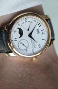 充新收藏品全套附件 F.P.JOURNE FPJ 儒纳 Octa系列269-AL 40mm口径 18k玫瑰金表壳材质 日历显示 120小时动力储备显示 透底自动机械玫瑰金机芯 2013年后入大全套 原始品充新成色 现货好价