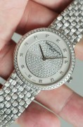 VC 江诗丹顿/Vacheron Constantin 传承 81562/206G-9156 手动机械  18k白金原厂镶钻 表径35毫米  腕周150-190mm 可拆卸表带调节长度  男女都能戴  新款机芯专柜在售款 专柜价513000  现好价出