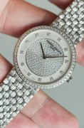VC 江诗丹顿/Vacheron Constantin 传承 81562/206G-9156 手动机械  18k白金原厂镶钻 表径35毫米  腕周150-190mm 可拆卸表带调节长度  男女都能戴  新款机芯专柜在售款 专柜价513000  现好价出