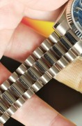 22年全套 ROLEX 劳力士DD 118239 水波纹蓝面 整表18K白金 36mm表径 整表重181克 自动机械 原始品99新 客户专柜购买 22年全套附件带发票 一手佩戴 原始品98新 这个盘面实物很好看