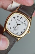 AP 爱彼 AUDEMARS PIGUET 18K黄金 手动机械表 教堂指针 宝玑字刻度 非常古典优雅  表径35X33mm不含把头不含表耳 AU750圣伯纳狗头印记 整表比较有分量