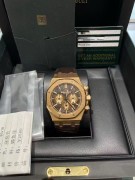 AP 爱彼 AUDEMARS PIGUET 皇家橡树，26331OR.OO.D821CR.01，19年大全套带票据，双表带。41毫米玫瑰金自动机械计时，原价320000，现货好价出