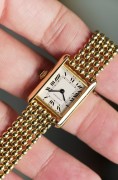 Cartier Tank 卡地亚坦克 石英女表 搭了原厂18K金珠表带 腕周15CM左右 可拆卸表节调节表带长度 表耳处也可以拆卸金带换皮带 做珠宝的来做金带不要太厉害
