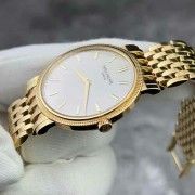 百达翡丽古典表系列5120/1J-001，18K黄金材质，表径35mm，巴黎钉饰表圈，银白色表盘，简洁大两针，透底自动机械，珍珠陀，公价318600，现货好价分享💰