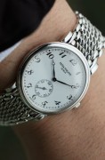 PP PATEK PHILIPPE 百达翡丽5022g  整表18k白金 圣伯纳狗头印记 2010年左右的款式 手动机械 宝玑字 宝玑针 表径33mm Cal.215机芯 腕周195mm以上 可以拆卸表节调节长度 有4节可以拆 表带为实心18K金很皮实又灵活舒适 制作很费工夫 链带表的巅峰作品 公价45万左右 款式稀缺 单表没附件 原始品95新以上 可以免费抛光到99.9新