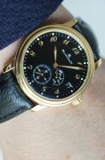 ¥36500 宝珀1106-1430-55手动机械腕表表径36mm Cal.FP1106机芯日期显示，动储显示，小秒盘1K金阿拉伯数字立体时标及剑形指针超薄款，单发条盒，动储却达100小时FP1106机芯源于经典名芯FP1150罕见稀有款，36mm完美正装中古表尺寸可遇不可求。。。参考公价12.5万