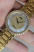 伯爵G0A09856  18k黄金 表径34mm 自动机械表  整表93克  表盘表盘原镶钻石  腕周190mm以内任意调节  原价50万左右 现在好价出