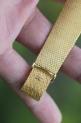 爱彼 18K金 手动机械表 2003机芯 走时很准 表径30X30表面积换算相当圆形34mm 腕周190 整表79克  黑面特别少见
