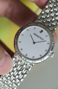 老钱风 AP 爱彼 整表18K白金 手动机械 32mm表径 钻石刻度 全长188mm 扣起来178-185mm可调 整表重83克 原价25万左右 现在好价出