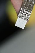 老钱风 AP 爱彼 整表18K白金 手动机械 32mm表径 钻石刻度 全长188mm 扣起来178-185mm可调 整表重83克 原价25万左右 现在好价出