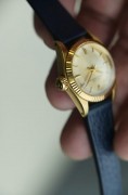 原始品 劳力士 Rolex 6619，18k黄金，自动机械女表，表径26mm左右，金色盘，金色刻度金色指针，全自动1130机芯，走时准确功能好，表头机芯全原装，表带和扣后换非原装，非常少见的款，喜欢的来。