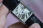 卡地亚 钢琴面 Cartier solo ref. 3169  27x35mm的大号尺寸 石英机芯