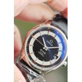 欧米茄/Omega 碟飞系列 43133412101001 自动机芯 精钢 41mm 2009年库存全新全套 原厂膜都在  原装表带表扣 专柜价 53200  折扣很好