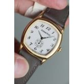 AP 爱彼 AUDEMARS PIGUET 18K黄金 手动机械表 教堂指针 宝玑字刻度 非常古典优雅  表径35X33mm不含把头不含表耳 AU750圣伯纳狗头印记 整表比较有分量