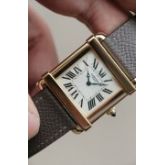 Cartier Chinoise CPCP Collection Privee Pink Gold 卡地亚中国坦克 CPCP巴黎工坊作品玫瑰金 型号：W1542451 巴黎工坊作品雕花机芯CAL.437MC 表径：37MM*30MM  附件：原装CPCP专用表盒，卡套，说明书，2006年保卡
