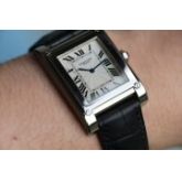 原始品全套附件 Cartier CPCP 卡地亚巴黎工作室系列W1540451 18K白金 26.5*38.5表径 外观接近Normale 机芯布局是这个系列里最具美感的 原始品拉丝犀利 壳型菱角分明 表带还是原厂原装 全套附件可遇不可求