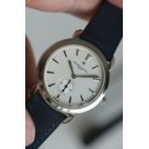 Vacheron Constantin 江诗丹顿马耳他系列 81000/000G-9107 表径37mm 手动机械 背透机芯 手工玑镂表盘 固机圈都做了玑镂处理 该款比同系列产品精致很多 针盘面机芯完美 工价156000 现在好价出
